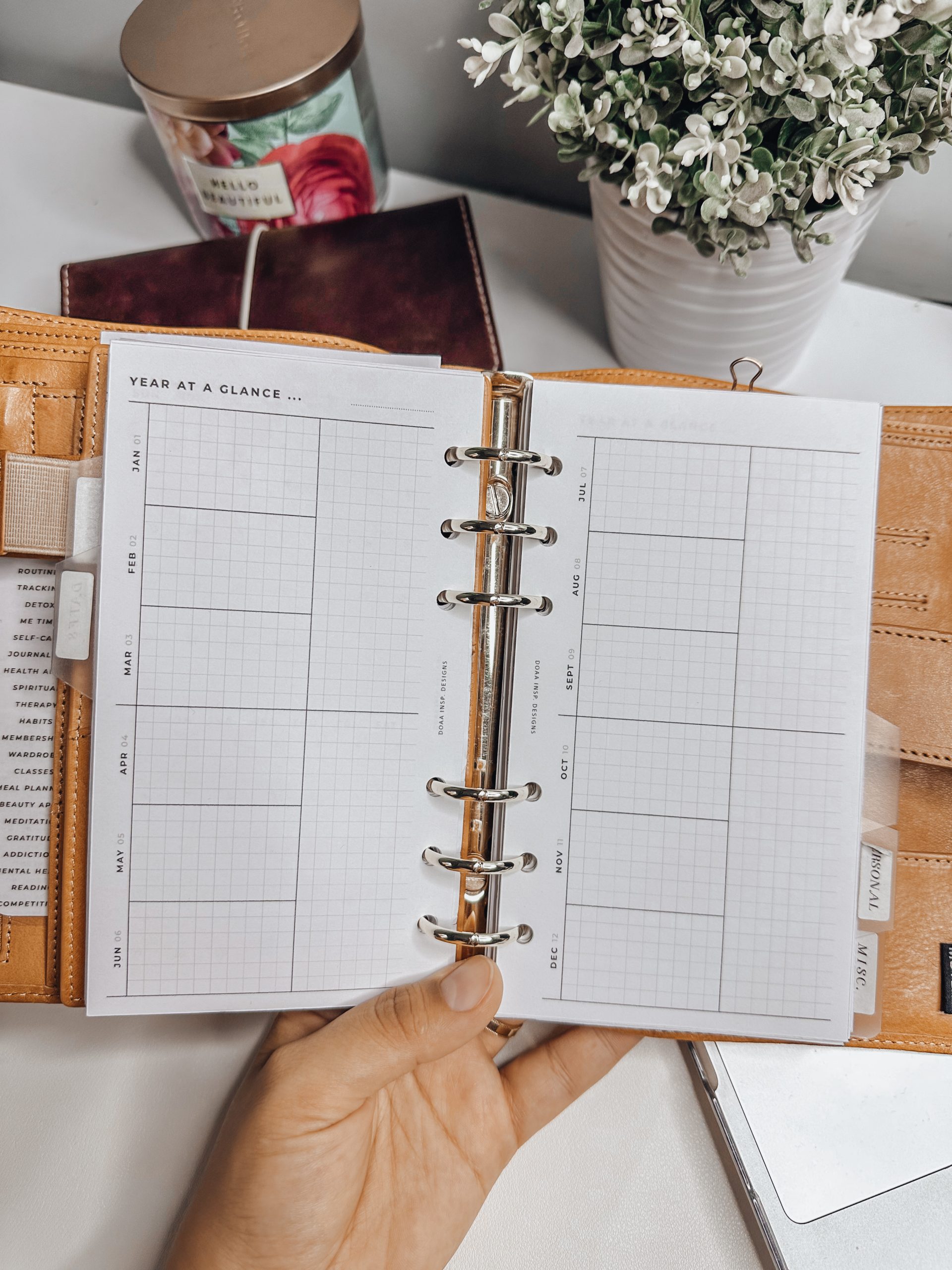 Freebie - Year at a glance - Minimal Collection - Image 4